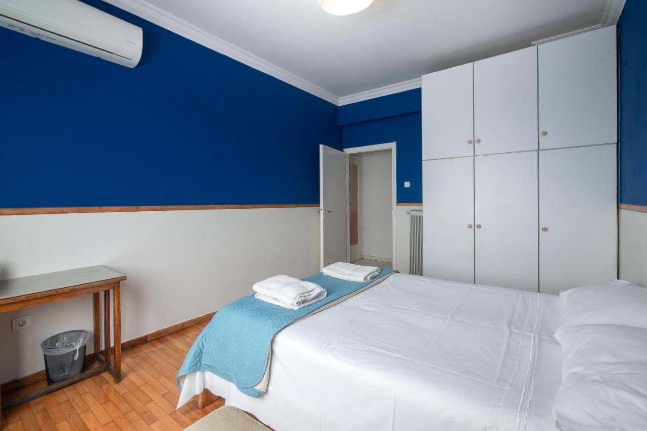 Blue & Red Apartment Athens Exterior photo